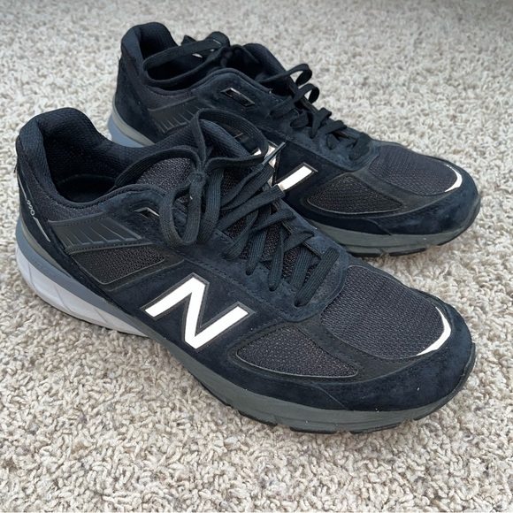 New Balance Men\'s Black 990v4 Men’s Size 11 1/2